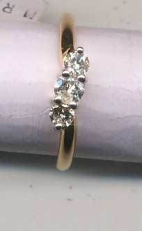 Beautiful 18 Kt Gold  Natural Diamond Ring